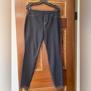 Black Jeggings Size Large NWOT